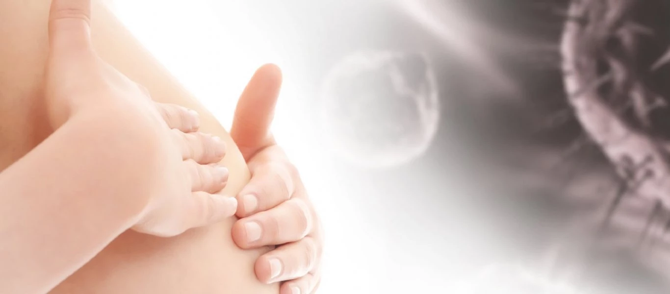 «Ηταν Χριστούγεννα όταν ψηλάφισα κάτι στο μαστό μου» -Μια νέα γυναίκα περιγράφει την περιπέτειά της με τον καρκίνο